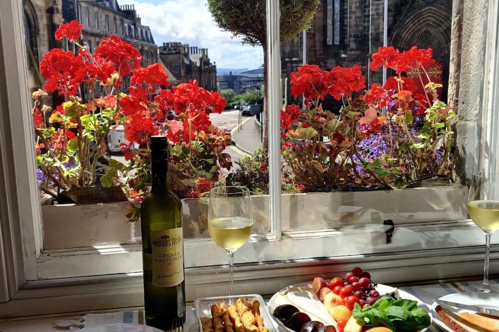 Royal Mile Apt, Just 1 Min From Edinburgh Castle! 外观 照片