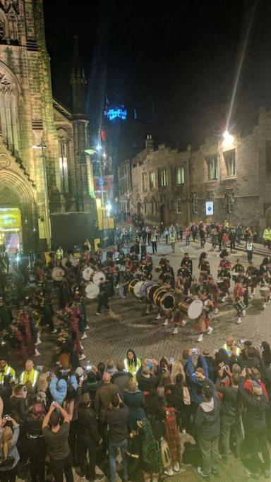 Royal Mile Apt, Just 1 Min From Edinburgh Castle! 外观 照片