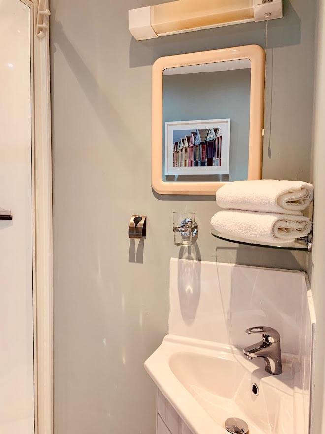 Royal Mile Apt, Just 1 Min From Edinburgh Castle! 外观 照片